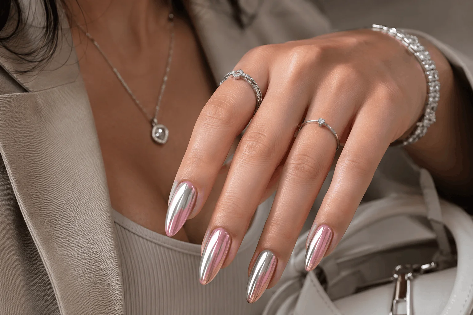 10 Summer Ombre Nails That Look Stunning in Photos 9 Glam chrome ombre nails with reflective shine