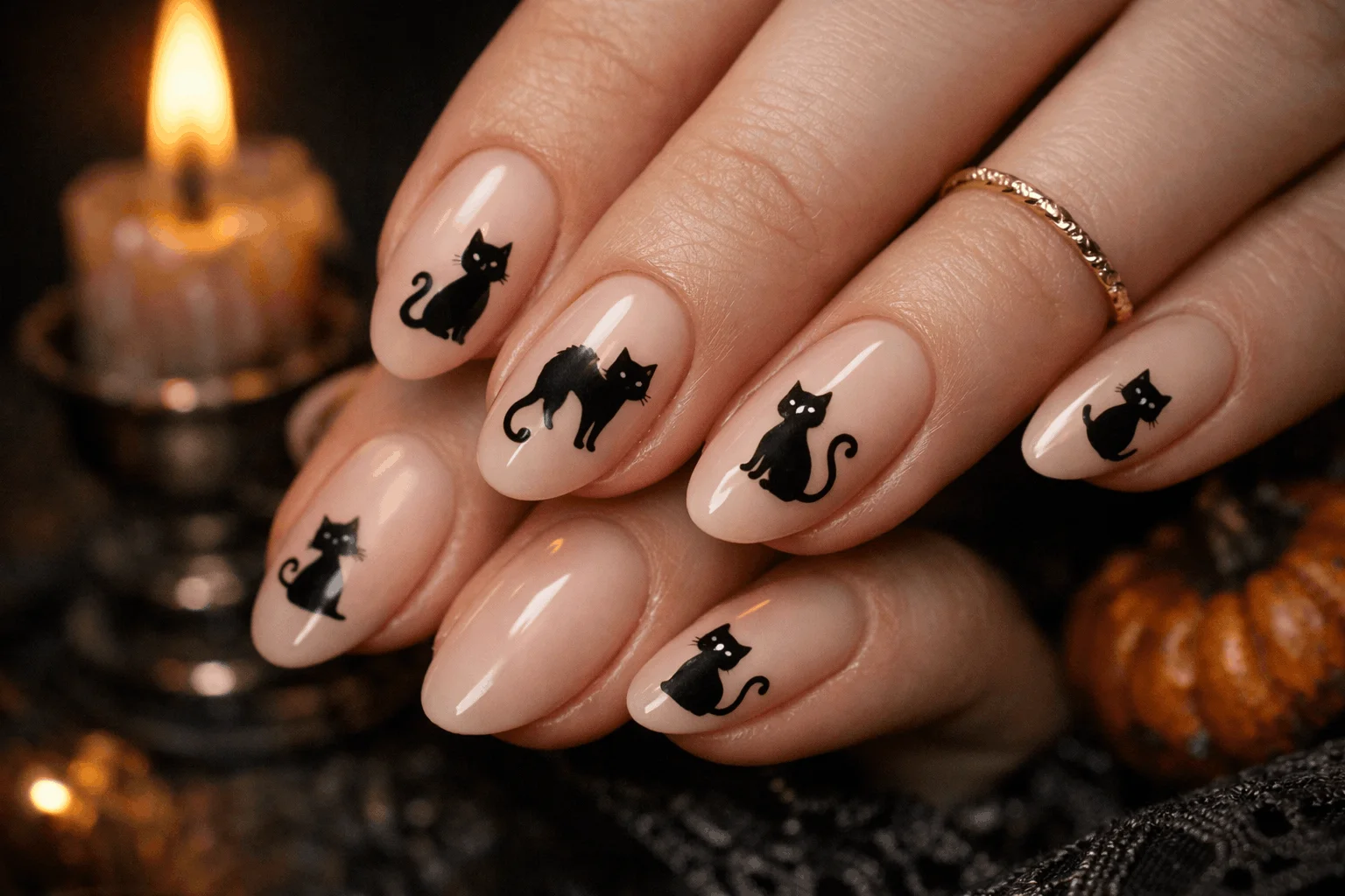 19 Simple Halloween Nails Anyone Can Try at Home 6 black cat silhouette simple halloween nails