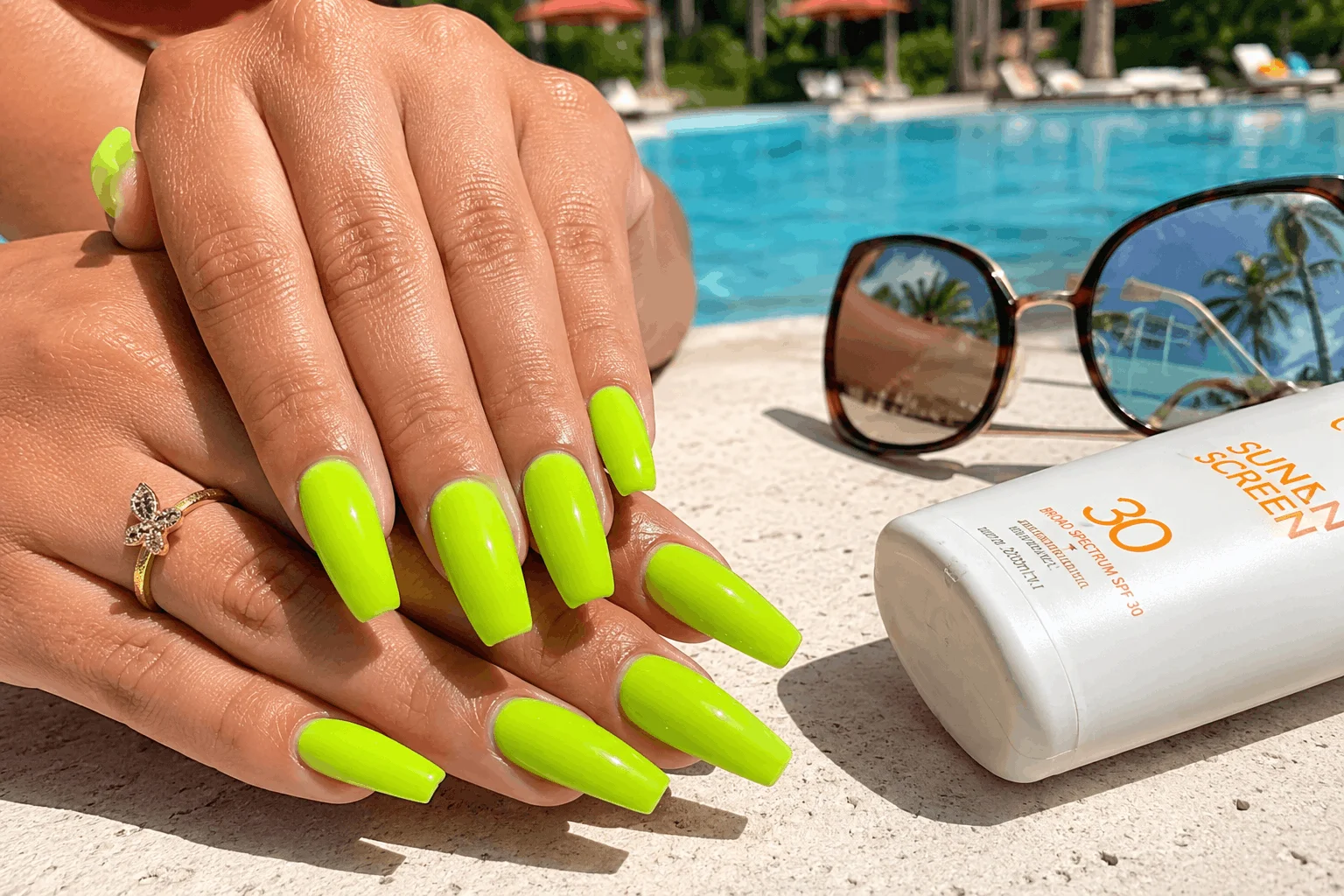 12 Green Summer Nails That Scream Vacation Vibes 4 Bright lime green vacation nails with tropical summer vibes