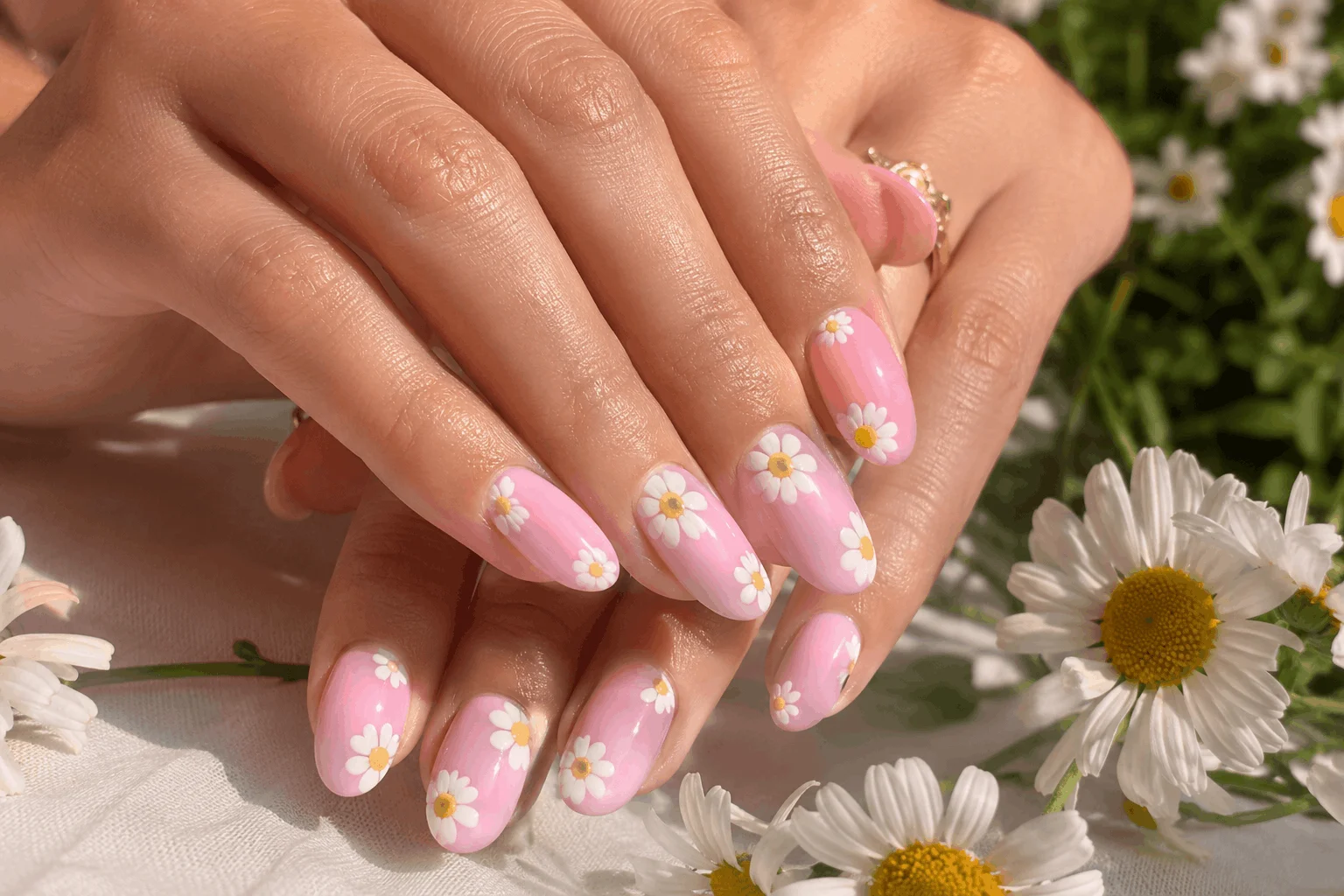 10 April Nails Ideas for a Chic Seasonal Manicure 5 Cute April nails with white daisy flower nail art
