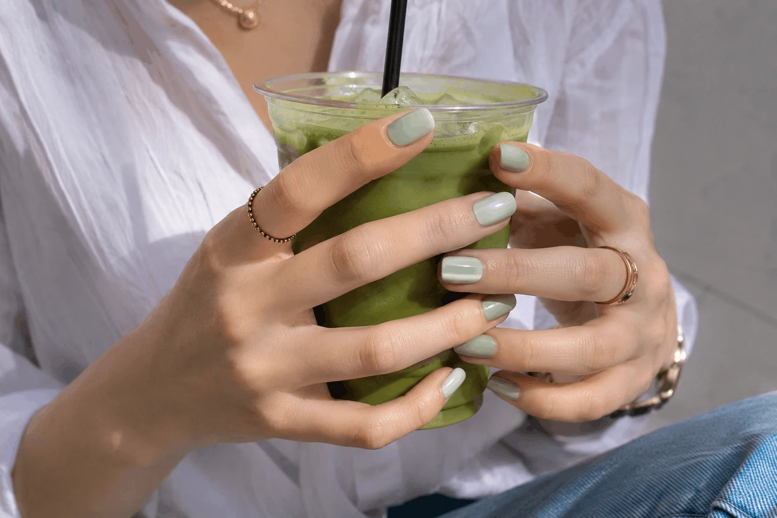 11 Simple Summer Nails Anyone Can Copy Fast 11 Mint green minimalist summer nails