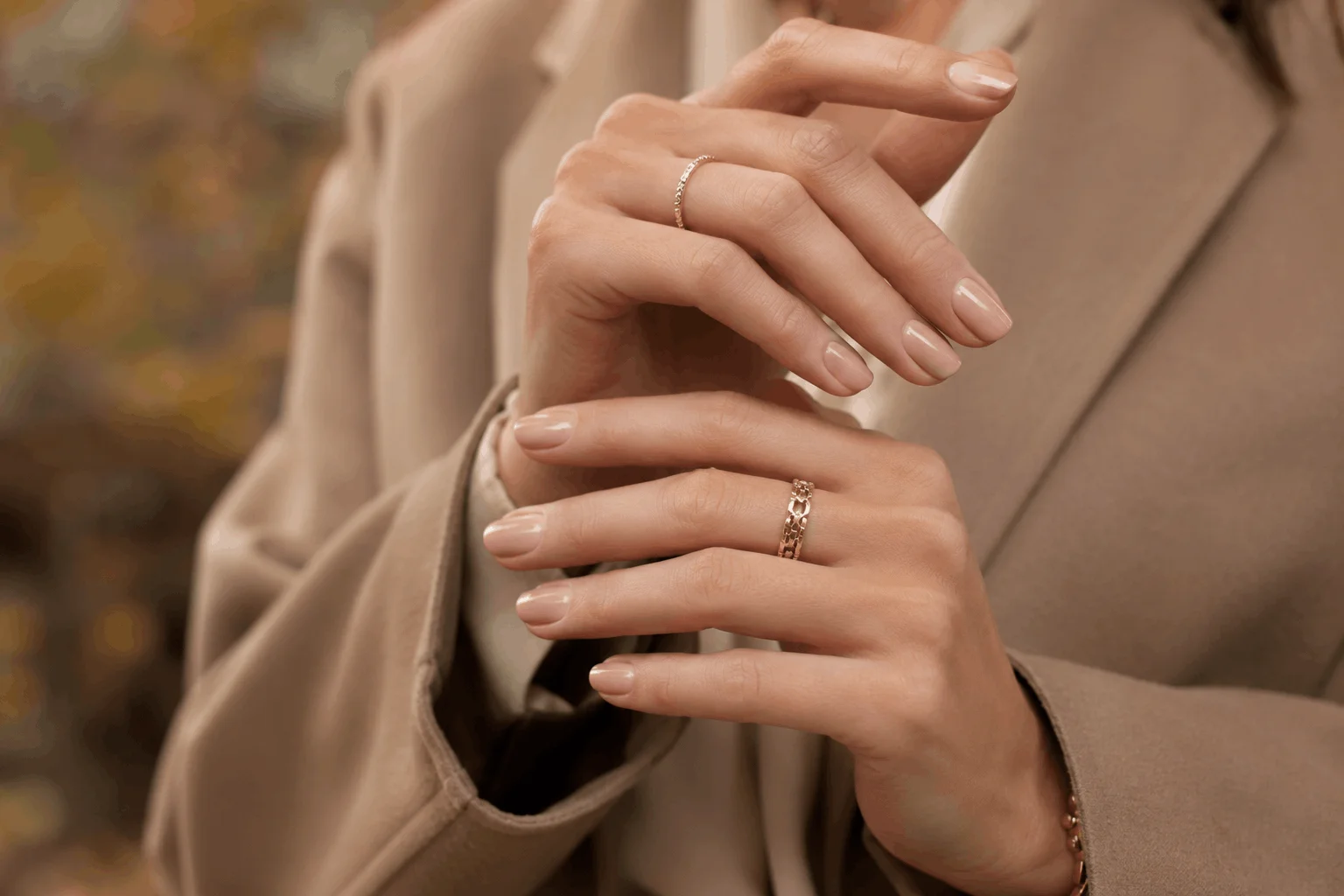 10 Short Fall Nails Everyone Will Save This Season 9 Neutral nude short fall manicure with elegant style