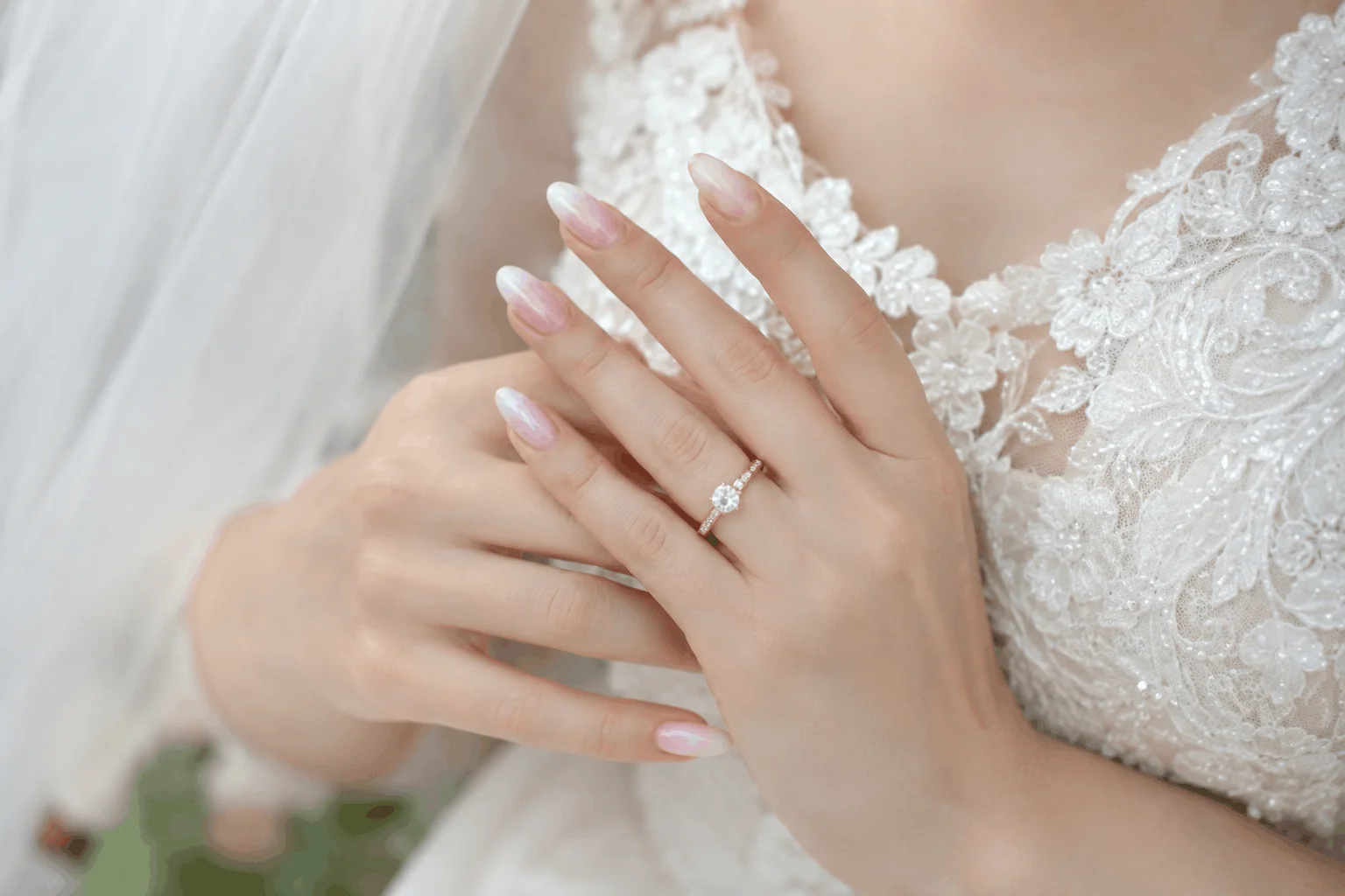 10 Bridesmaid Wedding Nails That Look Absolutely Stunning 6 Neutral ombre bridesmaid manicure
