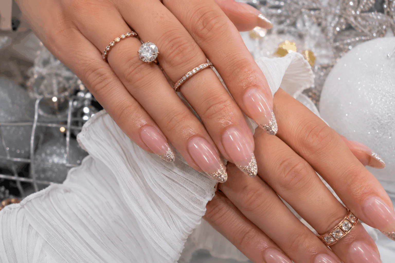10 Winter Almond Nails That Look So Elegant 6 Winter almond acrylic nails with glitter French tips